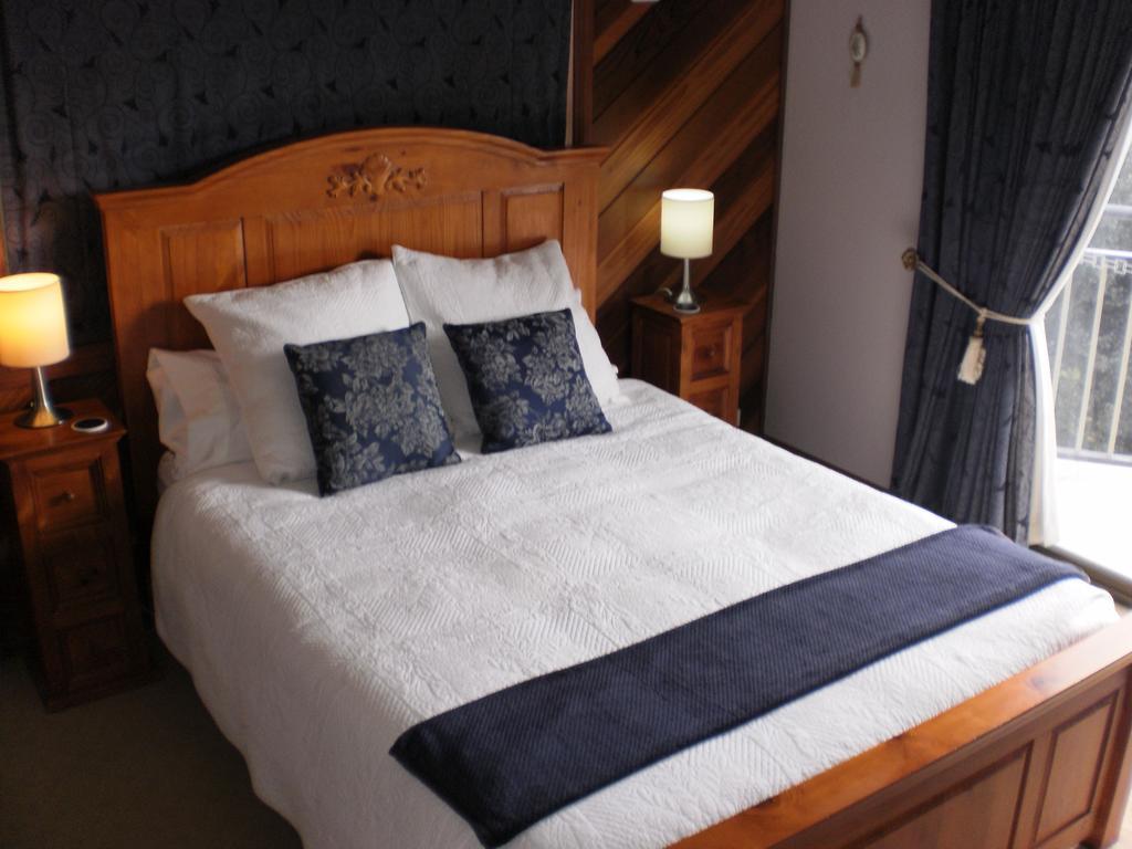 Rooftops Bed&Breakfast Ulmarra Zimmer foto